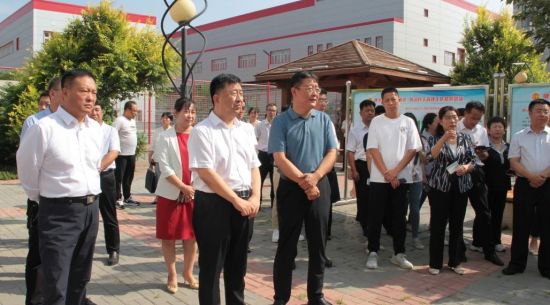 稀土高新區(qū)工會大力推動“ 五三三”工作機制，全面提升廠務公開民主管理工作提質(zhì)增效